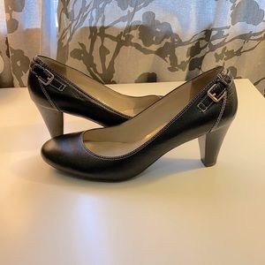 Last Chance! 
Lauren by Ralph Lauren 3” Buckle Heel, US 10